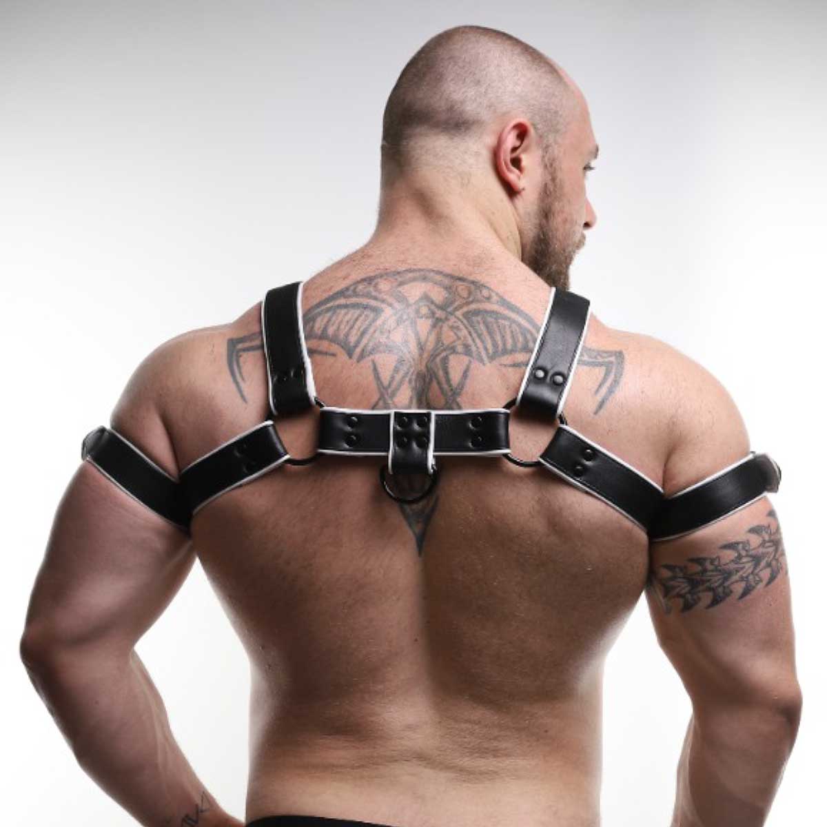 ruff GEAR Double Tone Leather Bulldog Harness White Black