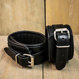 Mr S Leather Essential Ankle Restraints Black